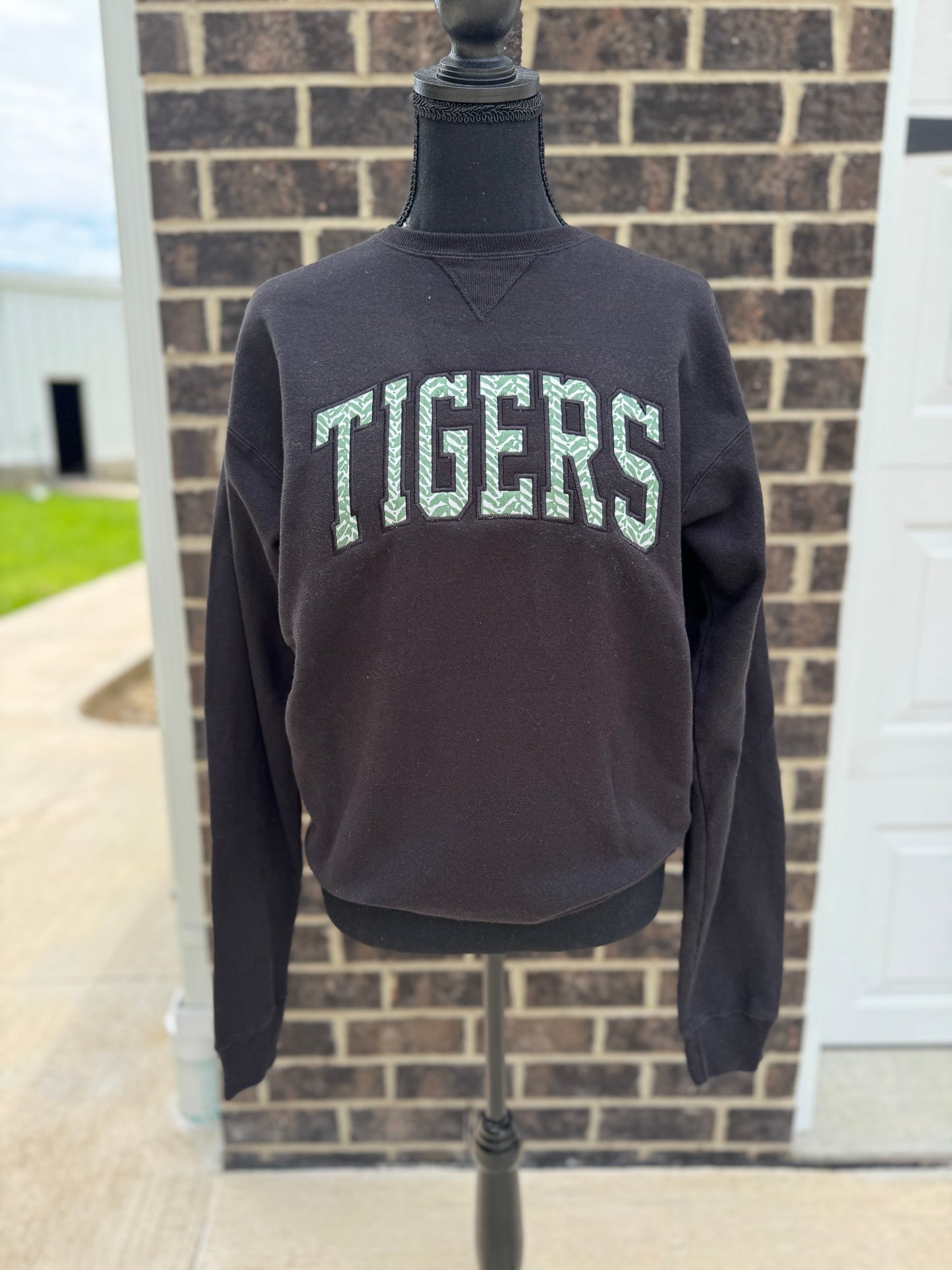 Yorktown Tigers Applique Crewneck